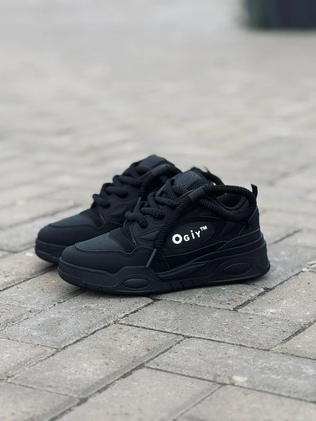 OGIY TOTAL BLACK - Foto 1