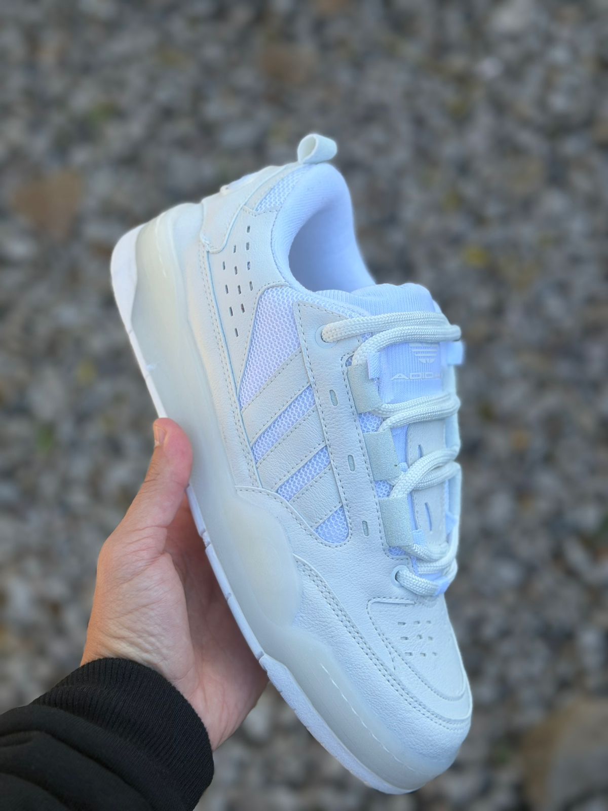 ADI 2000 WHITE