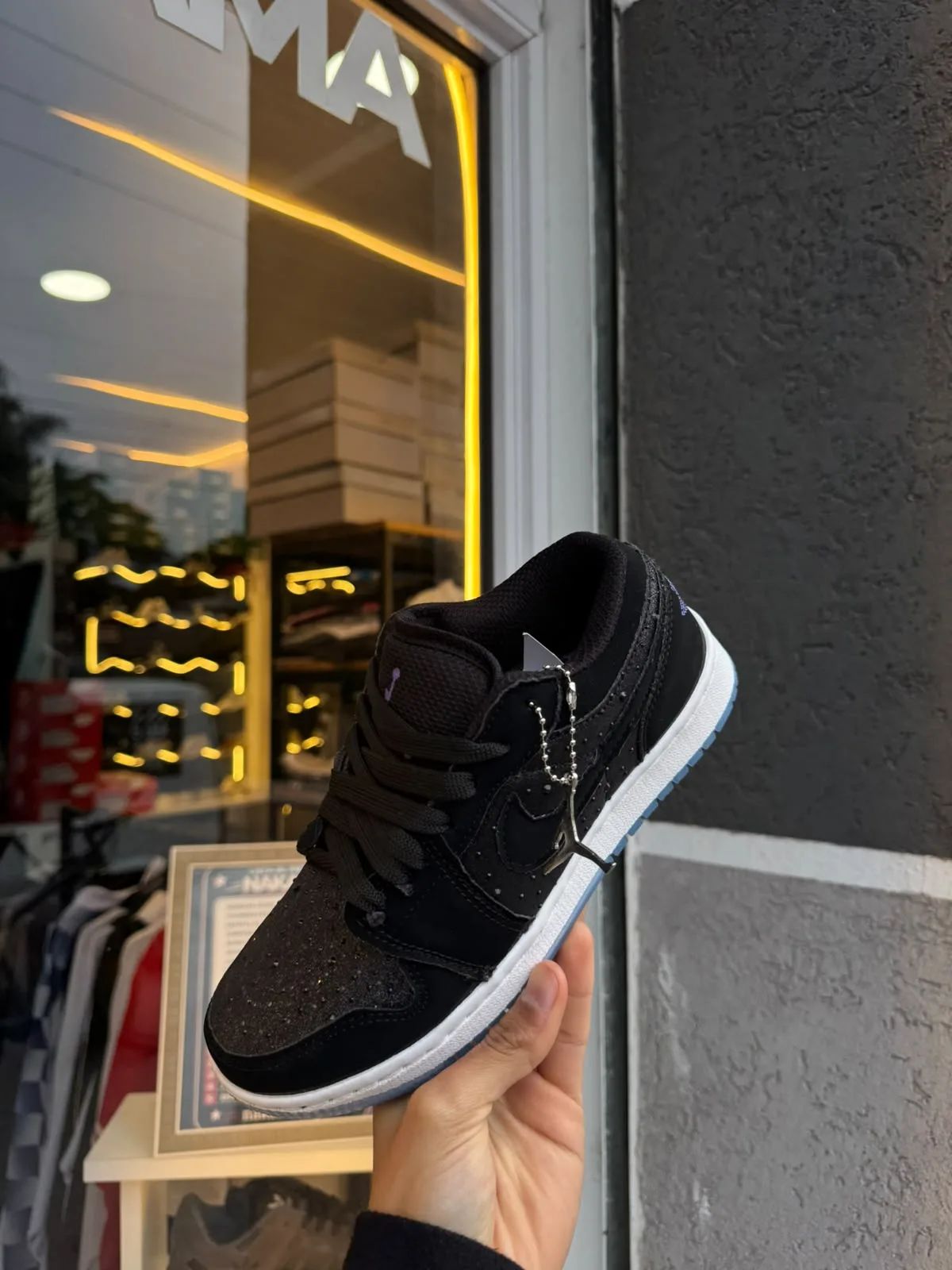 JORDAN 1 ZAPA GLITER VERNIZ PRETO