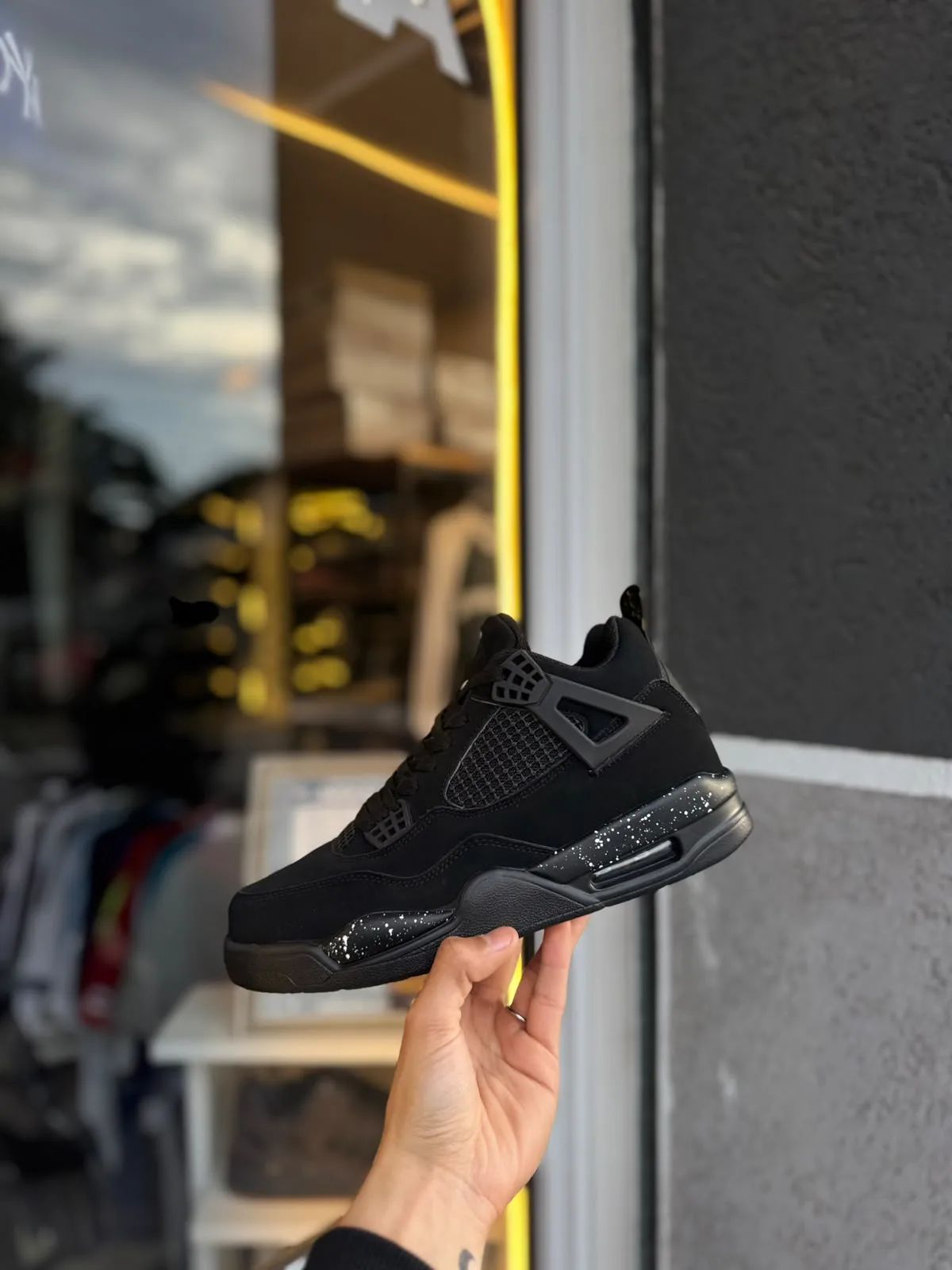 JORDAN 4 - vista 2