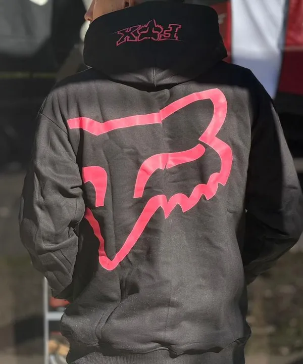 BUZO FOX NEGRO Y ROSA