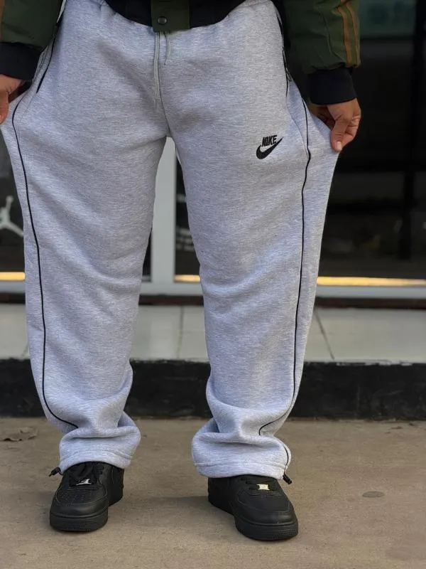 JOGGING LINEAS NIKE GRIS
