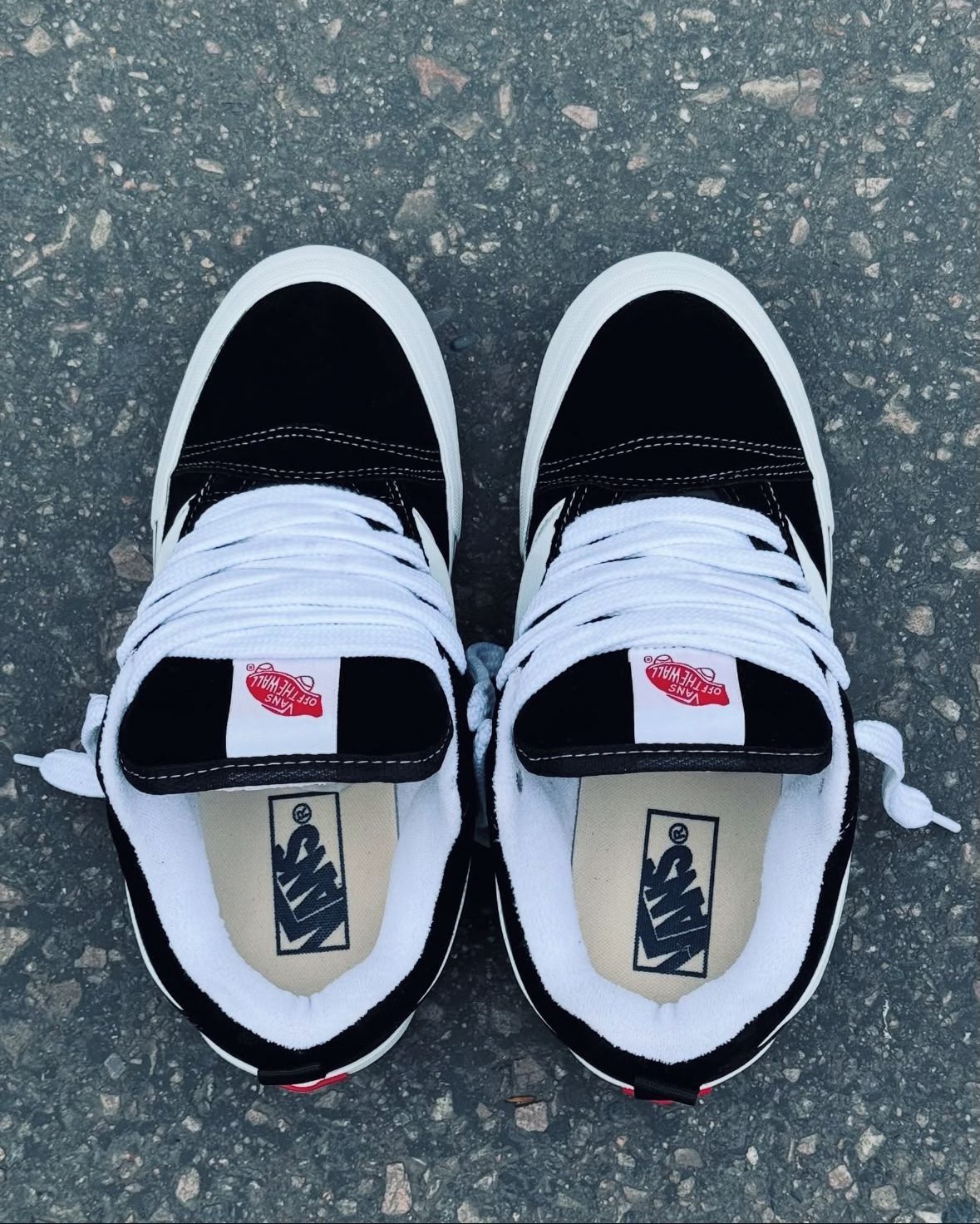 VANS KNU - vista secundaria